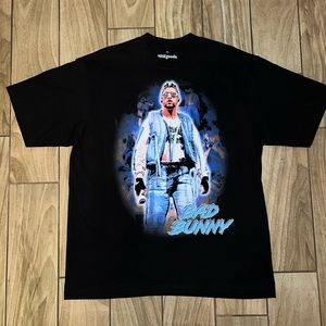 Bad Bunny Vintage Style Shirt (XL)